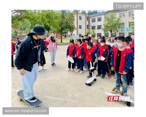 2026年滑板公益课程走进更多社区与学校，滑板社宣传海报